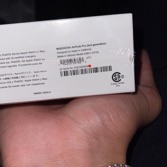 Apple Air-prod Gen 2’s - Picture 3 of 3